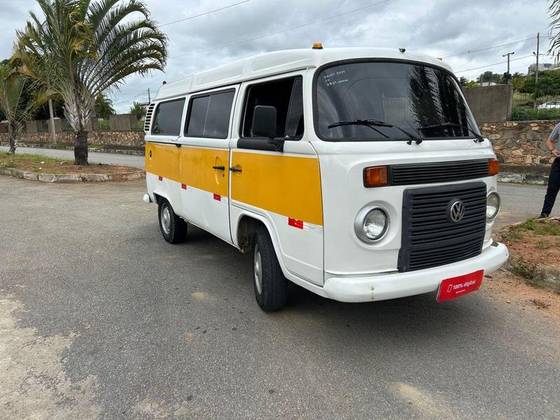 VOLKSWAGEN KOMBI 1.4 MI STD ESCOLAR 8V FLEX 3P MANUAL VOLKSWAGEN KOMBI 1.4 MI STD ESCOLAR 8V FLEX 3P MANUAL